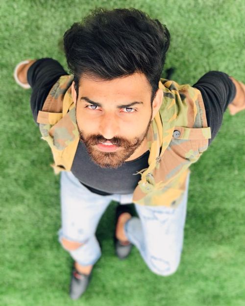 Sanam Bhullar mp3 songs download,Sanam Bhullar Albums and top 20 songs download
